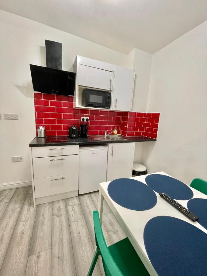 Comfortable - Cosy - Budget Studios In City Center لندن المظهر الخارجي الصورة