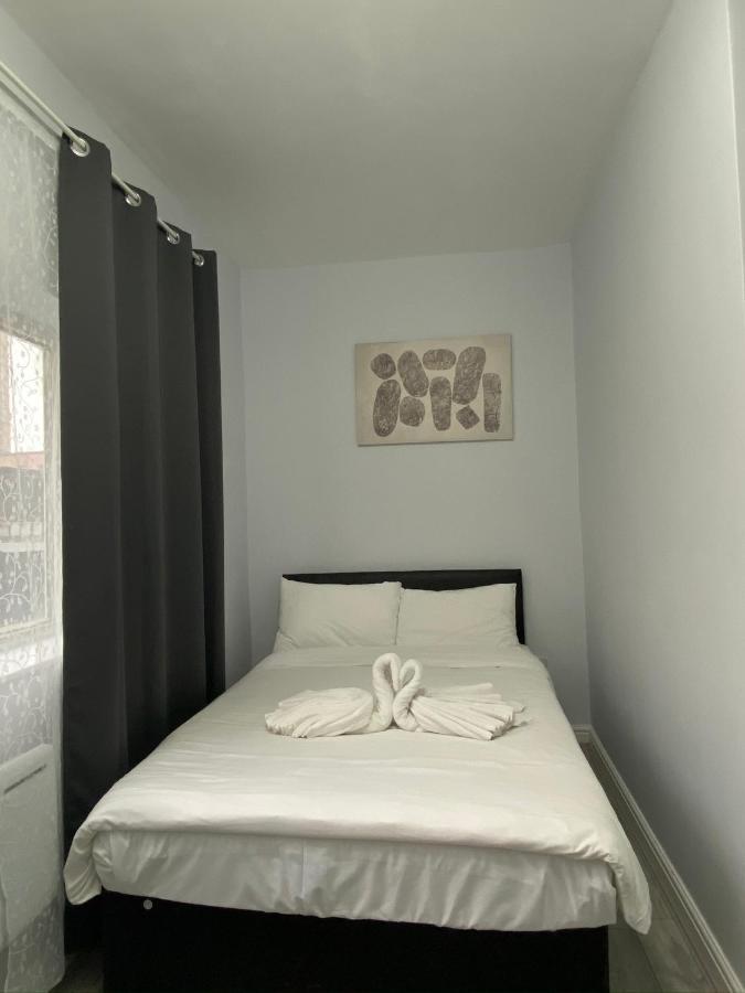 Comfortable - Cosy - Budget Studios In City Center لندن المظهر الخارجي الصورة