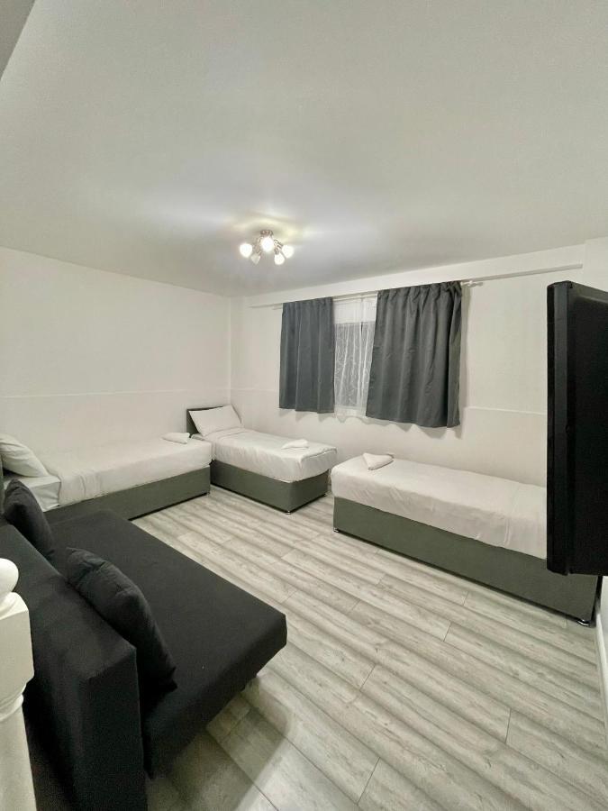 Comfortable - Cosy - Budget Studios In City Center لندن المظهر الخارجي الصورة