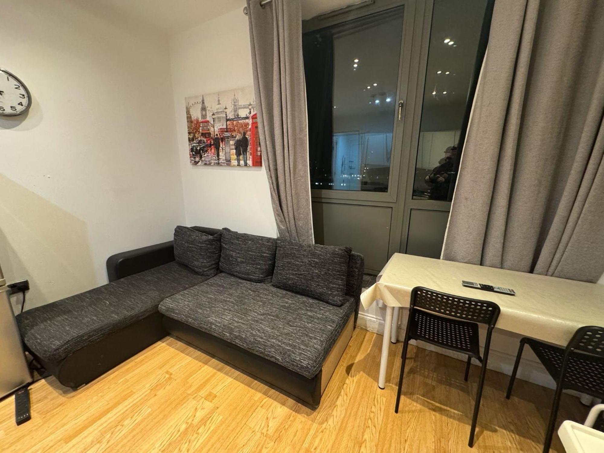 Comfortable - Cosy - Budget Studios In City Center لندن المظهر الخارجي الصورة