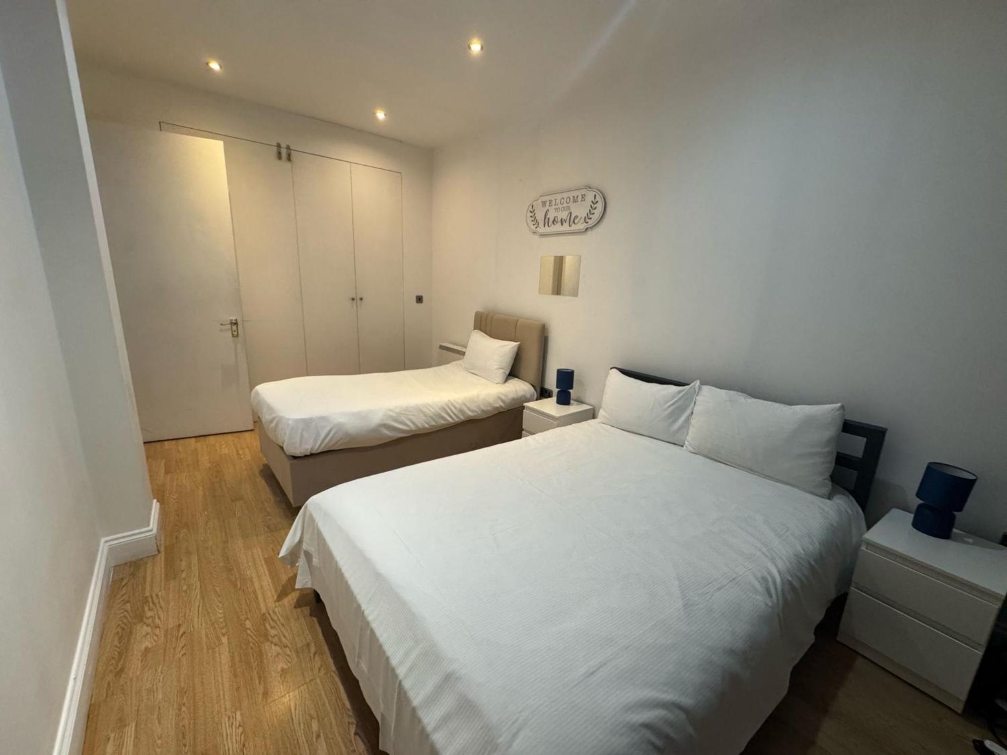 Comfortable - Cosy - Budget Studios In City Center لندن المظهر الخارجي الصورة